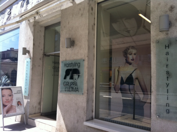 hairsalon1.JPG