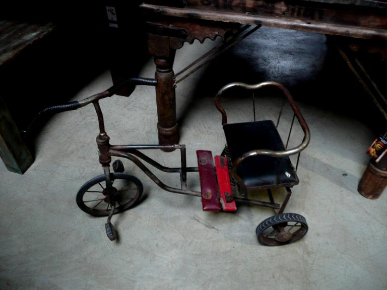 antique1.JPG