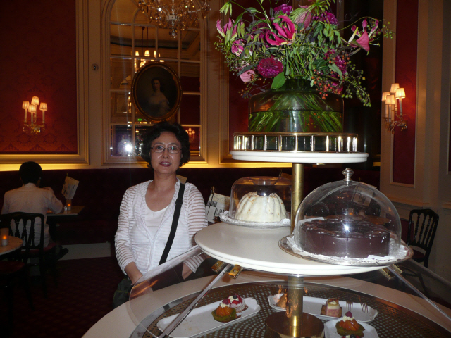 여사모  비엔나  sacher hotel cafe1P1210124.JPG