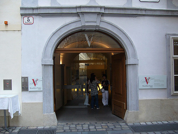 Mozarthaus Vienna ( Figarohaus).jpg