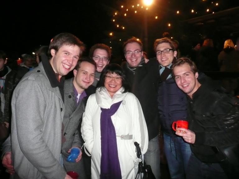 at the uni x -mas market 1.JPG