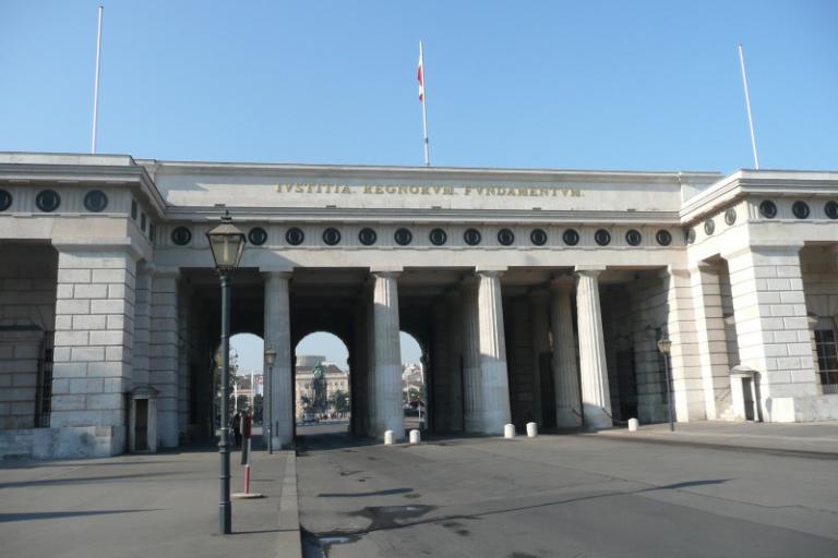 Burgtor.JPG