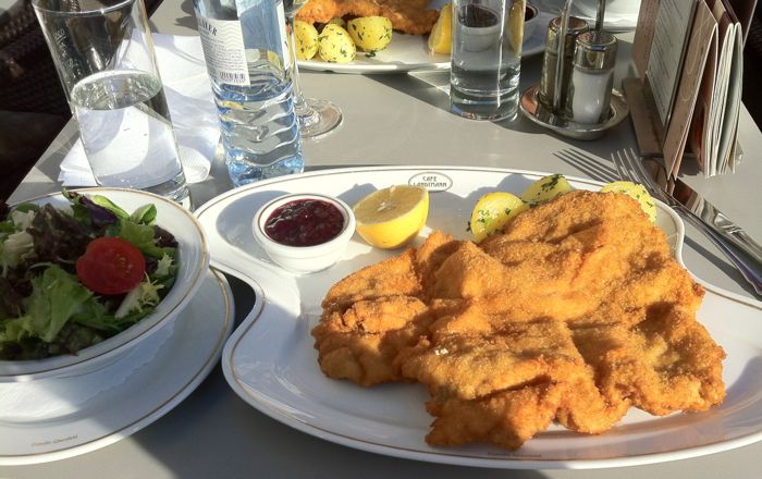 IMG_8935 Wiener Schnitzel.jpg