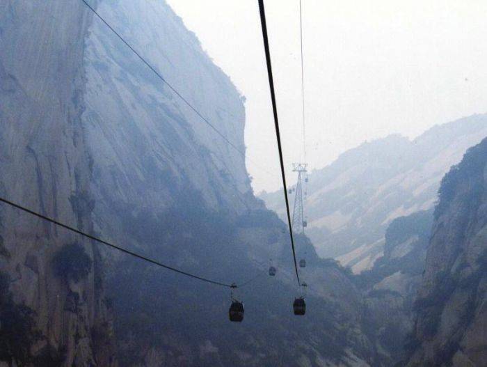 mountain tracking_1.jpg mountain tracking_1.jpg