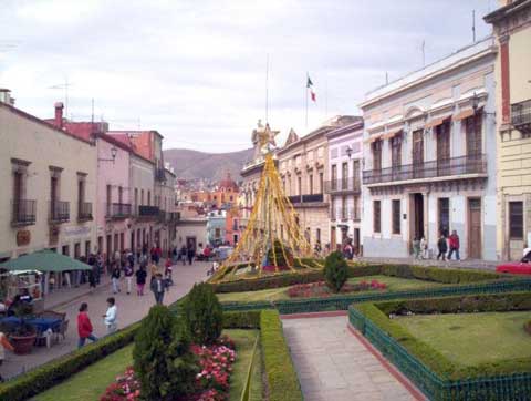 GuanajuatoPlaza_480.jpg