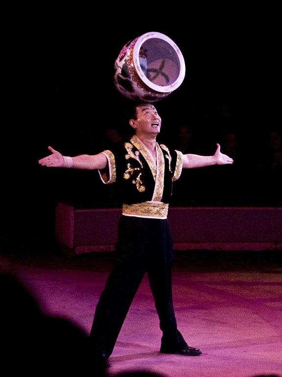 circus_urn3.jpg