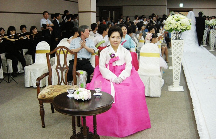 wedding 026-crop.JPG