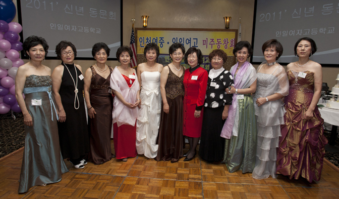 Class42011_group.jpg