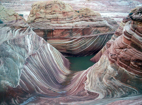the wave az5.jpg the wave az5.jpg