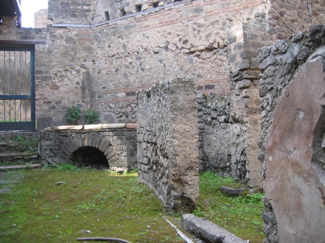IMG_4347.jpg IMG_4347.jpg