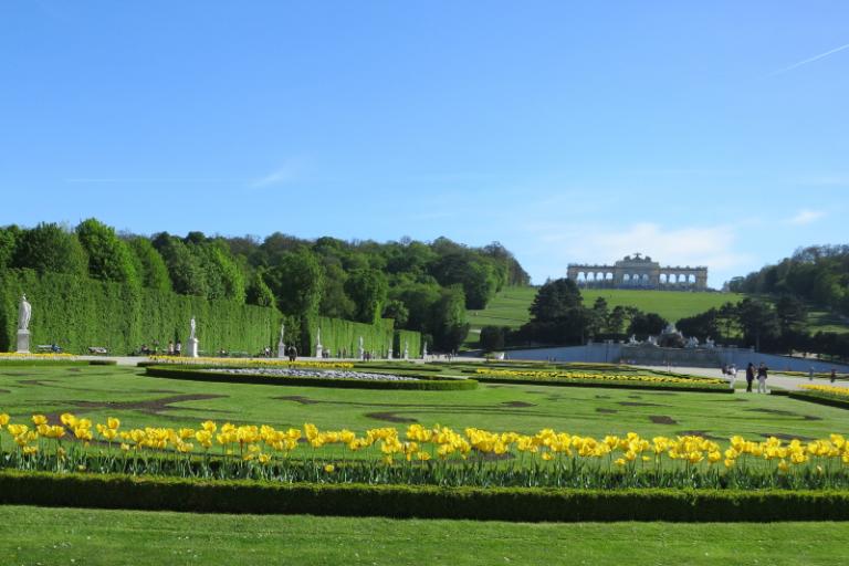 Schoenbrunngarten.JPG