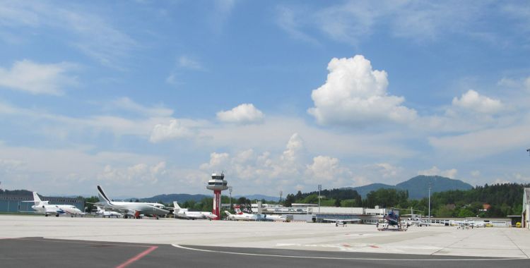 Klagenfurt Airport 1.jpg