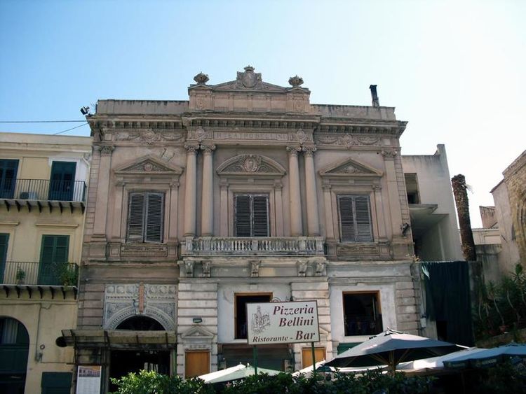 Teatro Bellini.jpg