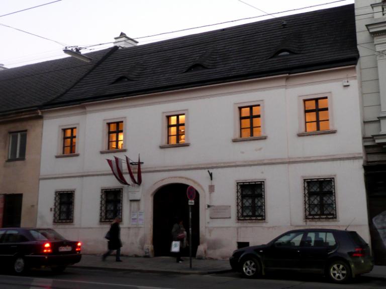 Schubert Geburtshaus.jpg