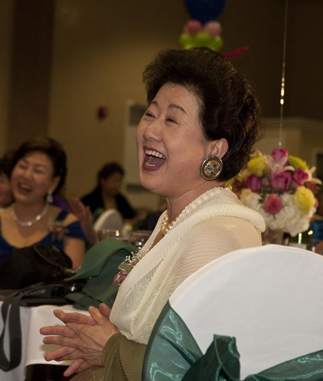 laughing2011_3_72.jpg
