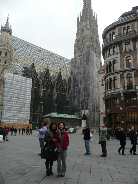 st.stephansdom2.JPG