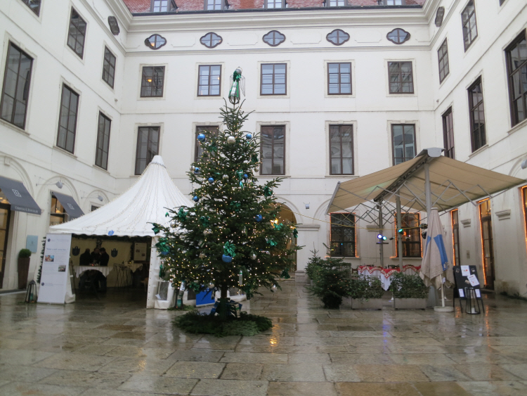christmas mood 12.JPG