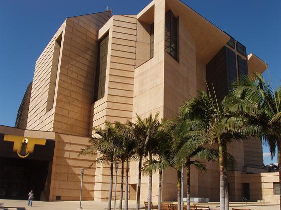 Cathedral of Our Lady of the Angels 043.jpg