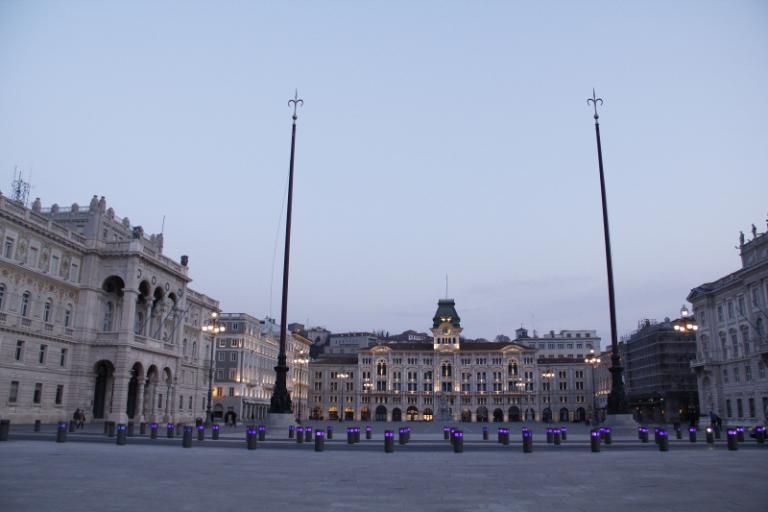 Piazza dell Unita d Italia.JPG