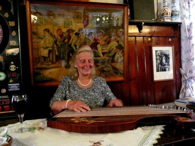 Zither 1.JPG