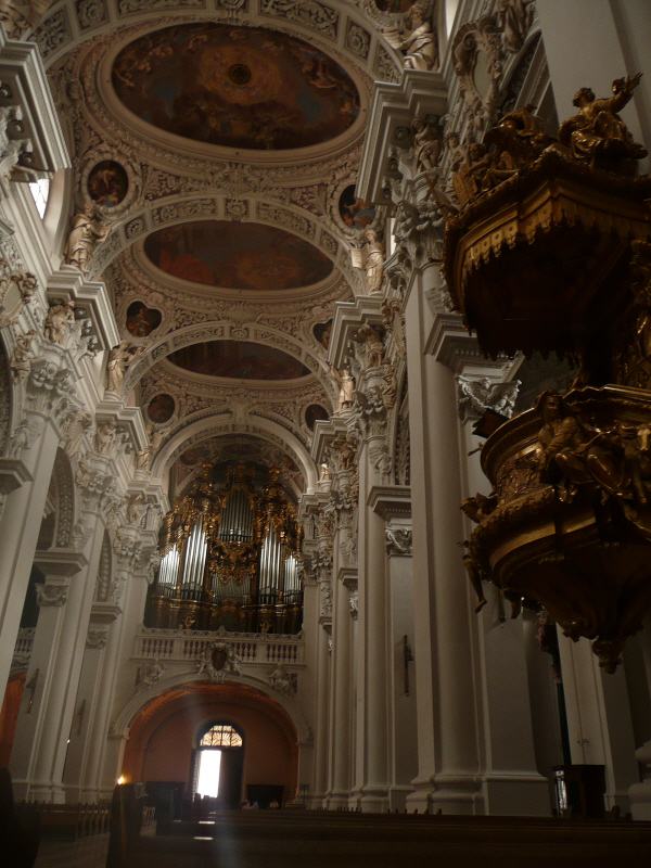 St. Stephan 3.JPG