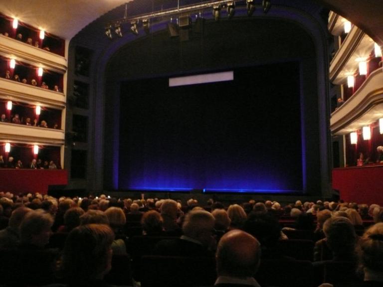 Volksoper 3P1260017.JPG